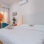 Standalone 1-Br Apt With Terrace In Ashrafieh