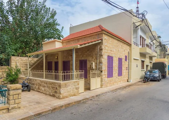 Standalone 1-Br Apt With Terrace In Ashrafieh