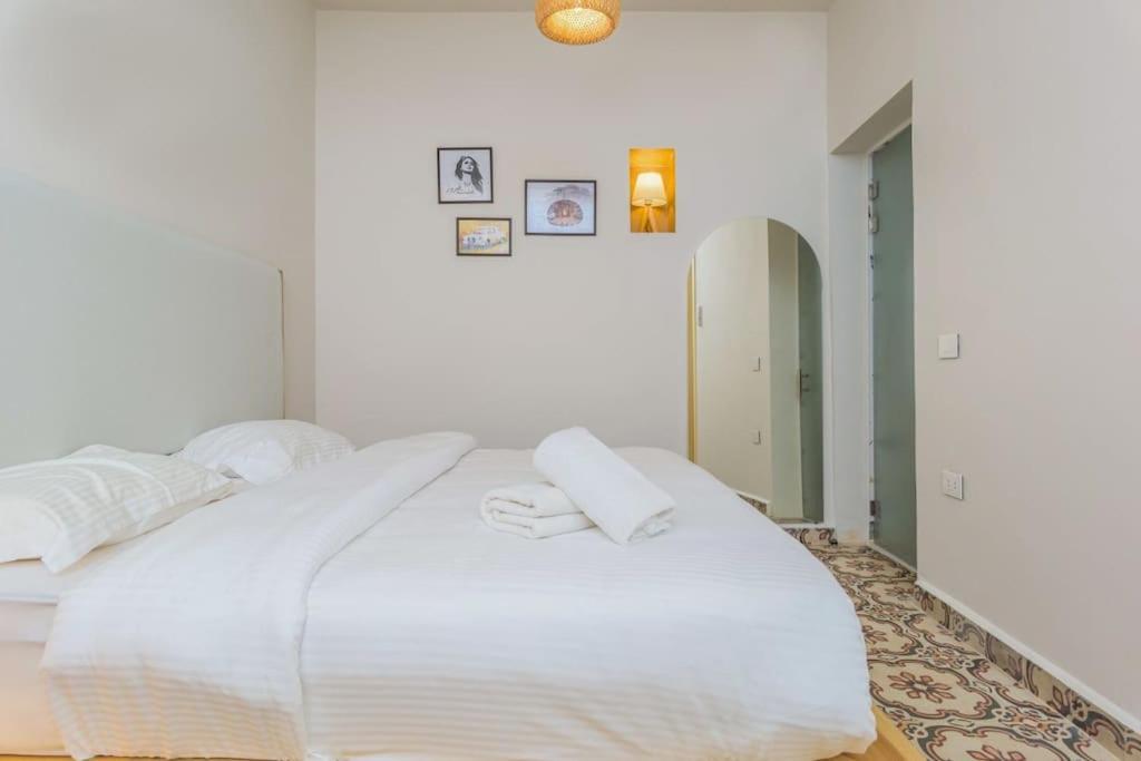 Standalone 1-br With Terrace In Ashrafieh Apartment *