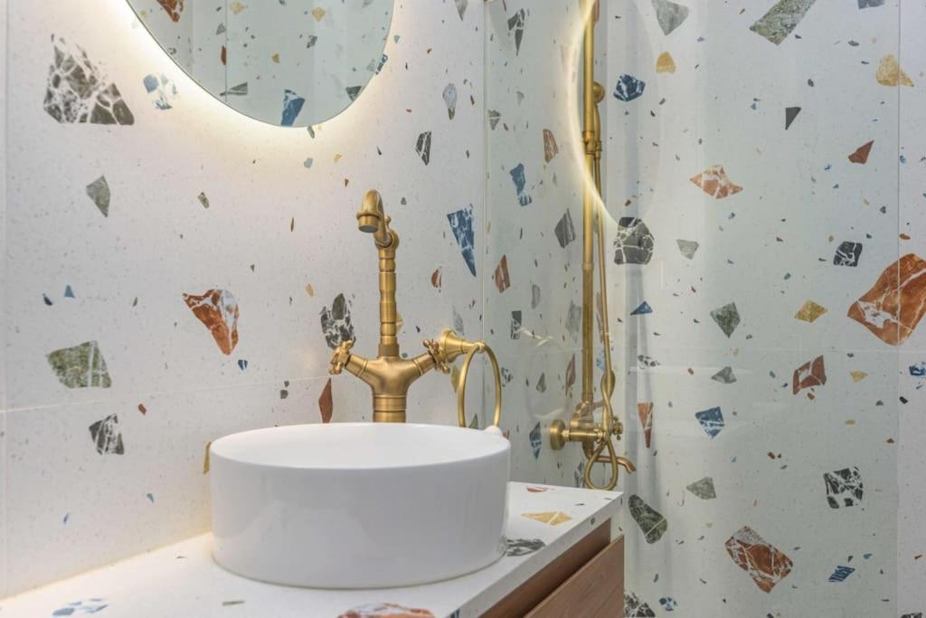 Standalone 1-br With Terrace In Ashrafieh Apartment *